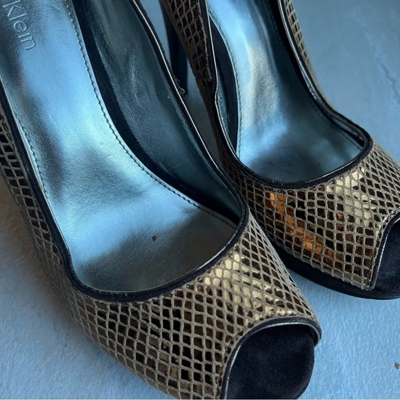 Calvin Klein Pari Bronze/Gold Reptile Pumps Peep Toe 5.5 - Picture 10 of 10